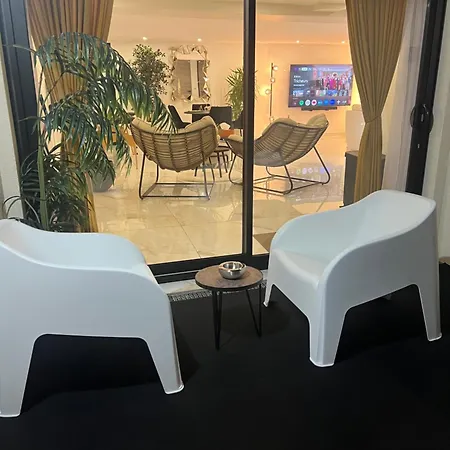 Escale 53 A 5 Min Aeroport Orly Apartman